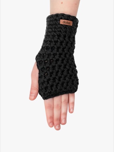 Háčkované návleky black